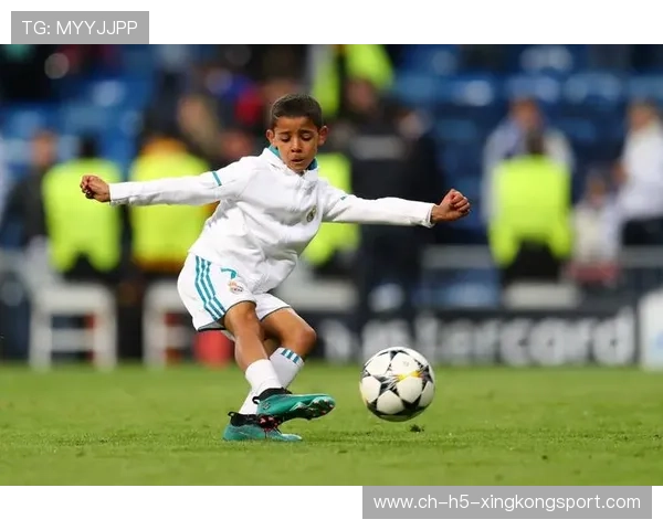 16年前是崇拜 如今是对手 索博圆梦C罗，c罗和索帅